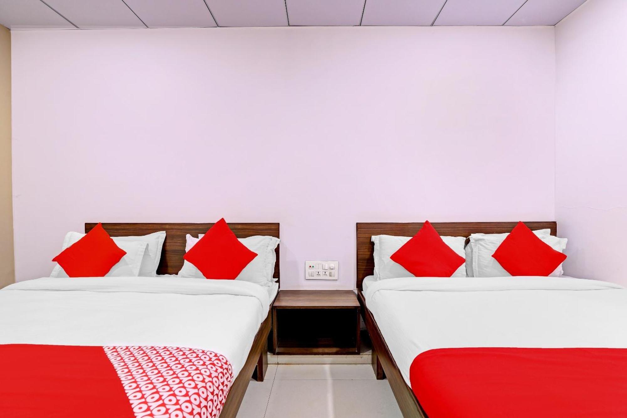 Hotel O Rishta And Jahan Banquet And Rooms Bhatha Екстериор снимка