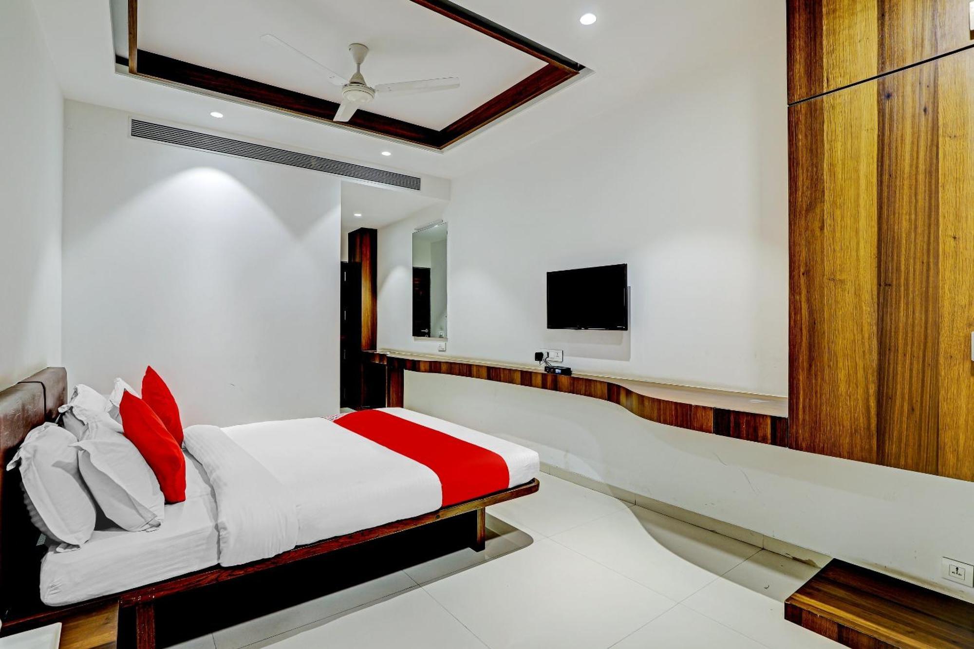 Hotel O Rishta And Jahan Banquet And Rooms Bhatha Екстериор снимка